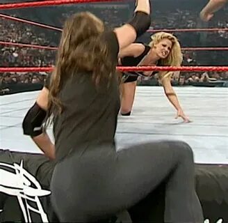 Stephanie mcmahon nip slip 👉 👌 16 Stephanie McMahon Pics Vin