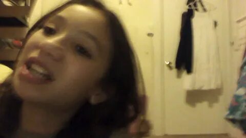 Mom walks in when girl is on webcam - YouTube 