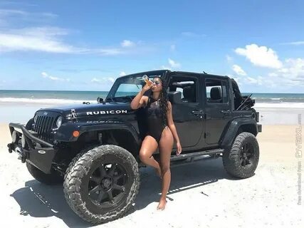 Jeep Wrangler Girls & Cars Photo - Veikl