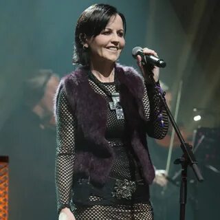 Dolores O'Riordan Dead: The Cranberries Singer Was 46 - E! O