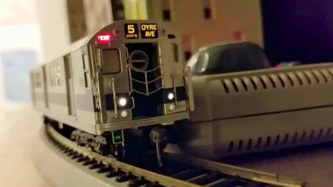 1st video of the new MTH HO Scale subway set - YouTube