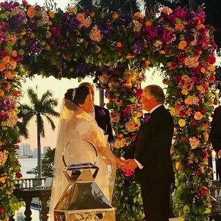 CNN’s Ana Navarro Marries Al Cardenas in Miami Wedding: See 