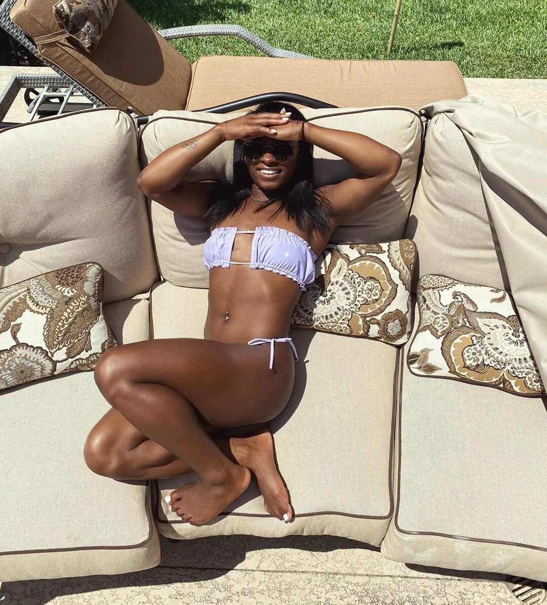 Simone Biles в Instagram: "summer sun 🌞" .