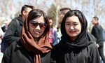 دختران ایرانی که بازی با چین را در استادیوم آزادی بودند(+گزا