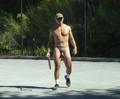 ★ Bulge and Naked Sports man : Full Nude Tennis player