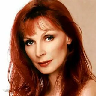 Gates McFadden as Beverly Crusher 😙 #StarTrekTNG #BeverlyCru