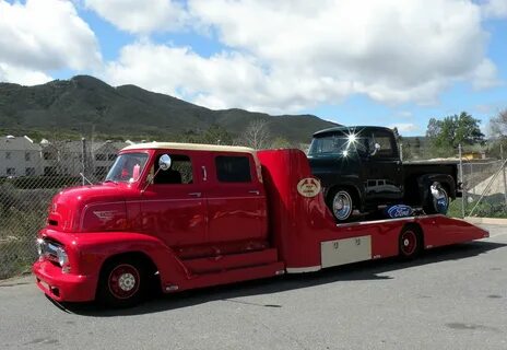 Just A Car Guy: King cab 1950's COE Ford hauler from the Tem