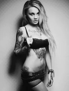 Красивые девушки с татуировкой фотографии (Топ 50) TattooFot