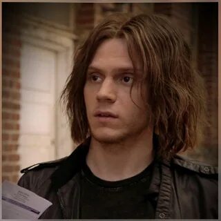 but i love ev with this long hair Evan peters american horro