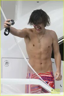 One Direction: Shirtless in Sydney!: Photo 2647110 Shirtless