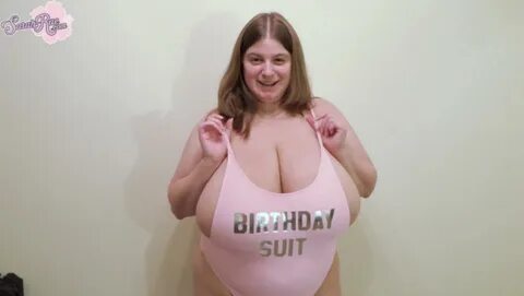 Sarah Rae - Oiled Up Birthday Cumshow