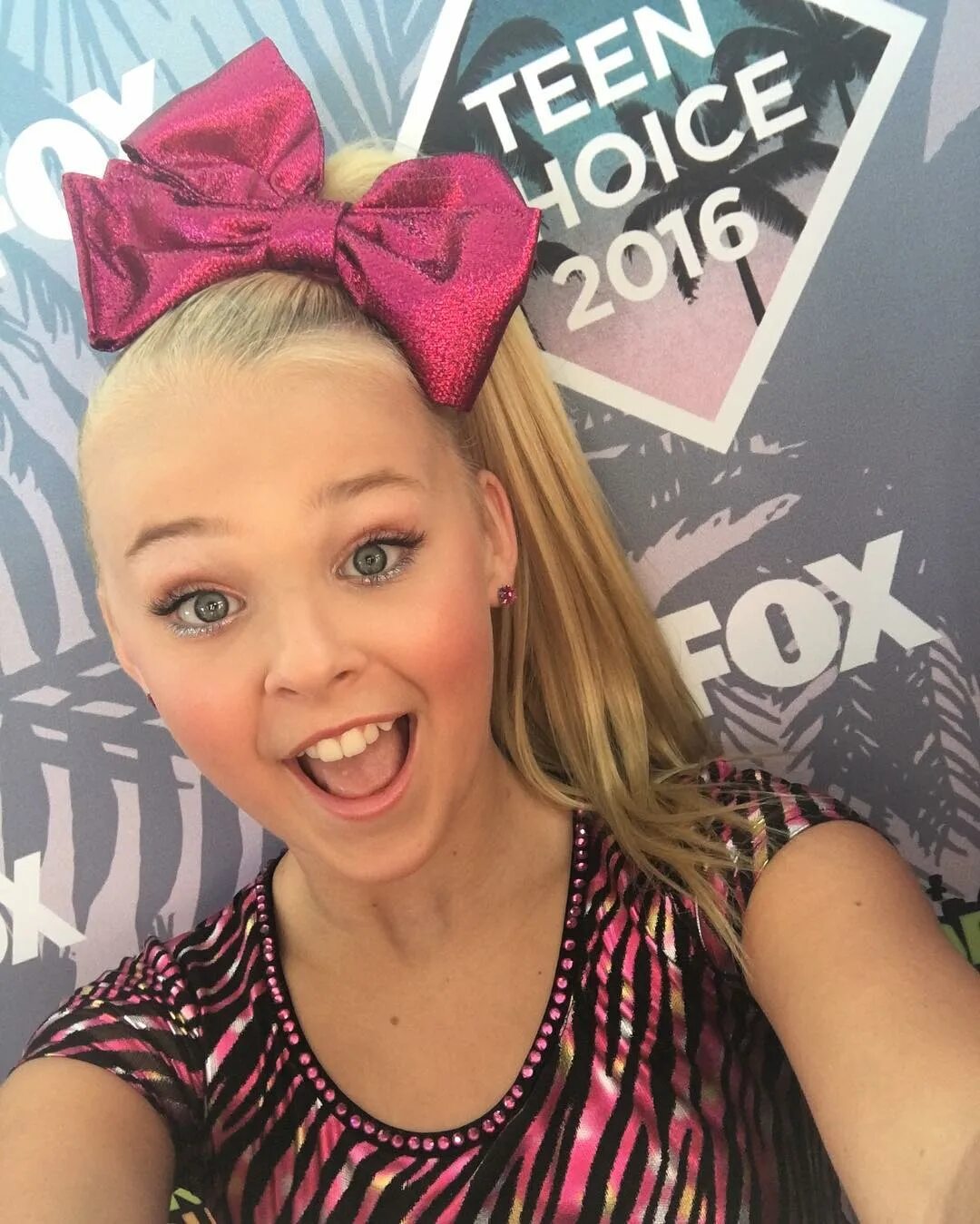 JoJo Siwa в Instagram: "So much fun at the TEEN CHOICE AWARD