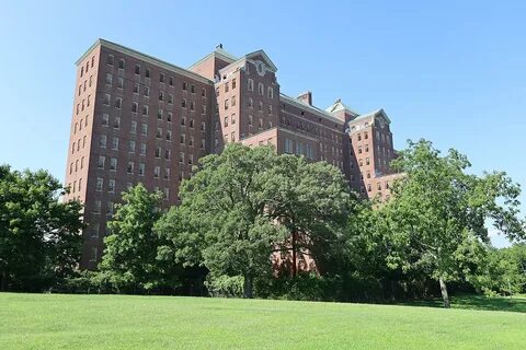 File:Kings Park Psychiatric Center Building 93 2021c.jpg - W