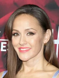 Crystal Lowe Net Worth, Measurements, Height, Age, Weight