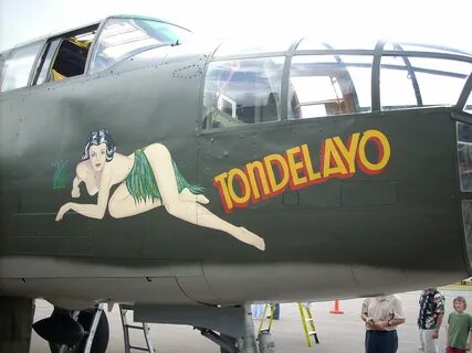 File:B-25 Mitchell nose art Tondelayo.jpg - Wikipedia