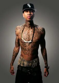 Tyga Shirtless height and weights