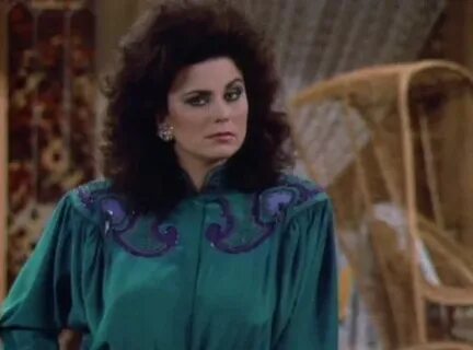 Delta Burke - Sitcoms Online Photo Galleries