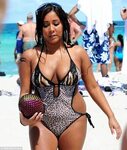 Reality star Snooki Polizzi complains of post-baby breasts, 