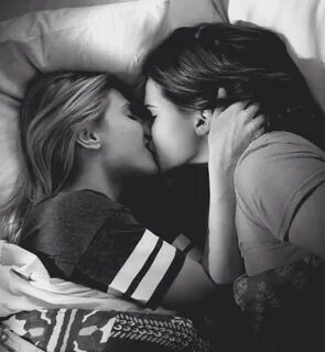Lesbian couple kisses
