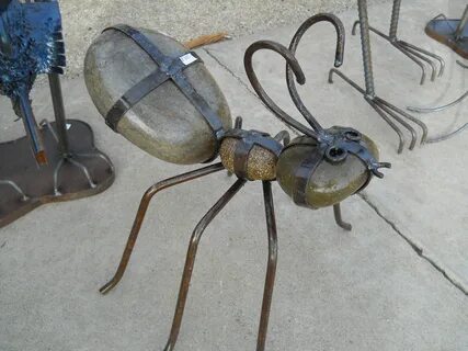 Ant made of steel and rocks Scrap metal art, Metal art, Meta