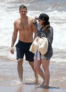 Kat Dennings in Shorts at a Beach in Maui - May 2014 * Celeb