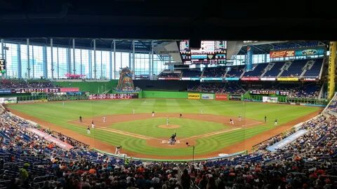 File:Florida Marlins Park May 16th 2015 by D Ramey Logan.jpg