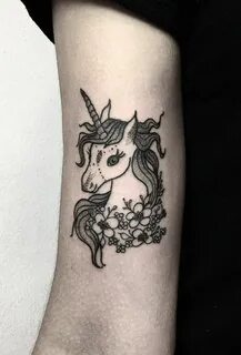 #unicorn #tattoo #hand Unicorn tattoo designs, Horse tattoo 