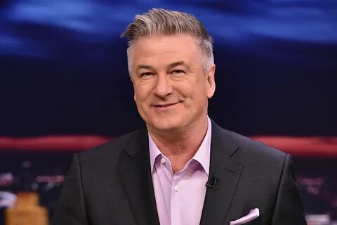 Alec Baldwin Urges Voters to 'Overthrow the Government' of D
