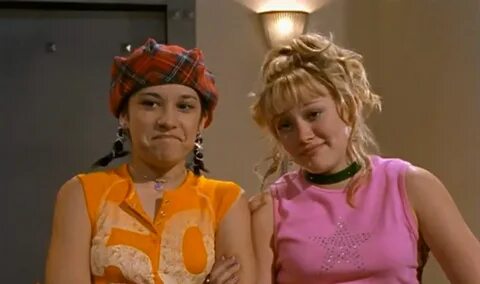 25 Lizzie McGuire & Miranda Outfits That Are Cute Again In 2