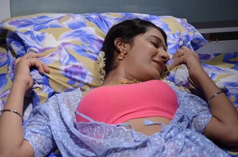 Drogam nadanthathu enna hd stills Mada Mrugam Telugu Hot Mov