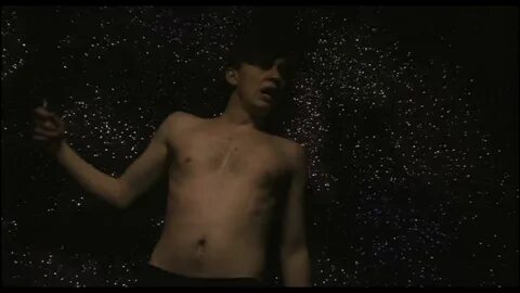 MALE CELEBRITIES: Liam Boyle Shirtless in "Awaydays"