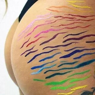 BBC World Service - Stretch mark art