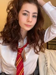 SELF Laci Witton As Hermione Granger - Cosplay World