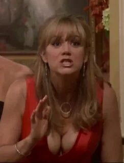 Megyn Price Cleavage - Rules of Engagement, 2008 (5 pics) Nu