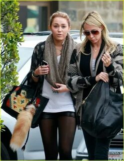 Miley with mommy Tish in LA today! Give Me Gossip