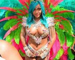 Rihanna's Fat Tits And Ass At A Mating Festival