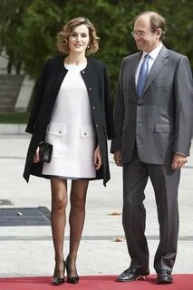 More Pics of Queen Letizia of Spain Curled Out Bob (30 of 35