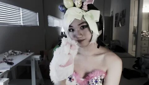 BoxBox on Twitter: "One week late Easter bunny stream is liv