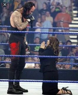 The Undertaker and Vickie Guerrero Undertaker wwe, Wrestlema