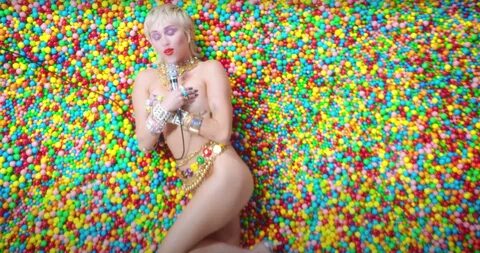 WATCH Miley Cyrus New Music Video for Single Midnight Sky