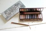Naked Urban Decay SMOKY timeless classic