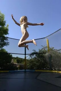 Naked nude trampoline - Auraj.eu