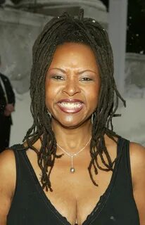 Robin Quivers reveals 15-month cancer battle on Howard Stern