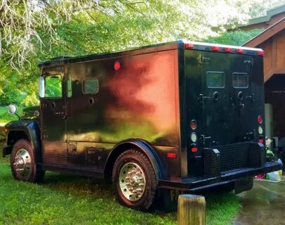 1987 CUSTOM FORD F700 ARMORED TRUCK REFURBISHED NEW CONDITIO