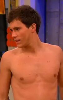 Icarly Roy : Drew Roy Returns As Bad Boy Griffin On This Wee