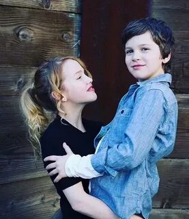 Is Talitha Bateman Dating? Boyfriend, Parents, Siblings, Net