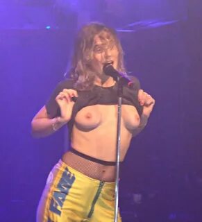 Tove lo flash boobs