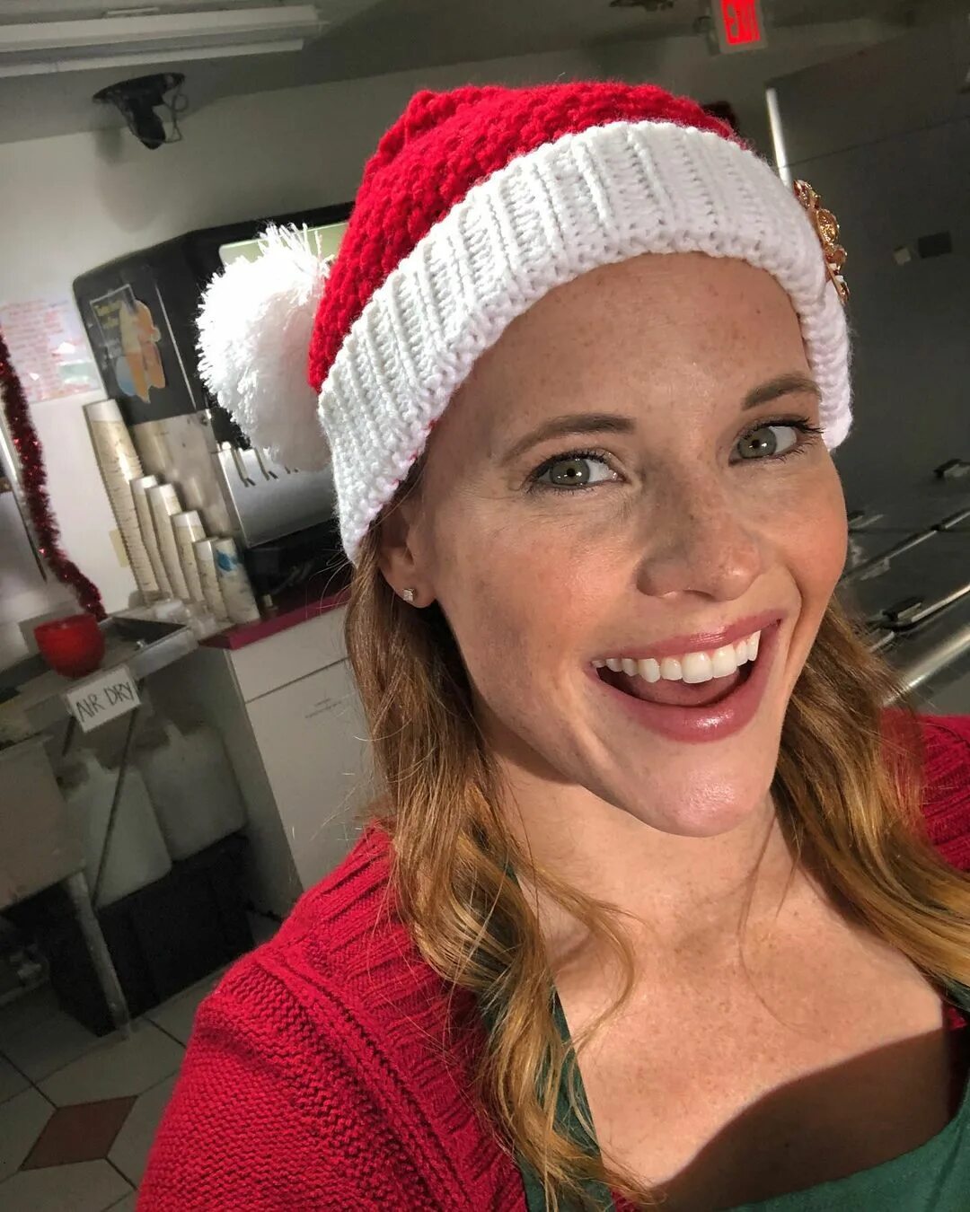 Katie Leclerc в Instagram