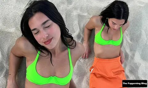 Dua lipa boob grab