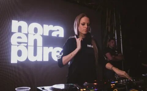 Nora en Pure Archivy - OneZoo Music